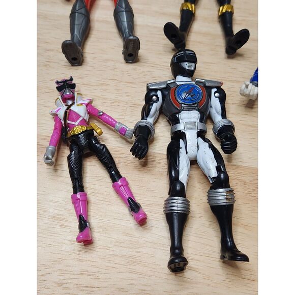 Power Rangers Figurine Lot – Assorted Characters - Picture 2 of 10